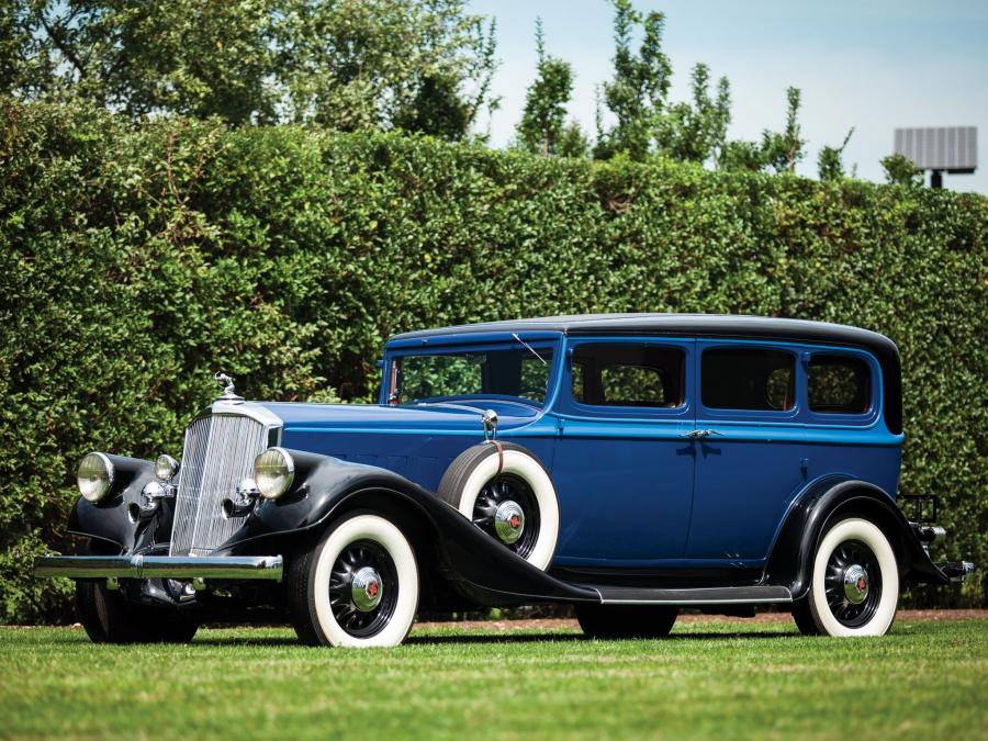  Pierce-Arrow Model 836 Enclosed Drive Limousine 1933 года  (фото 5 из 12)
